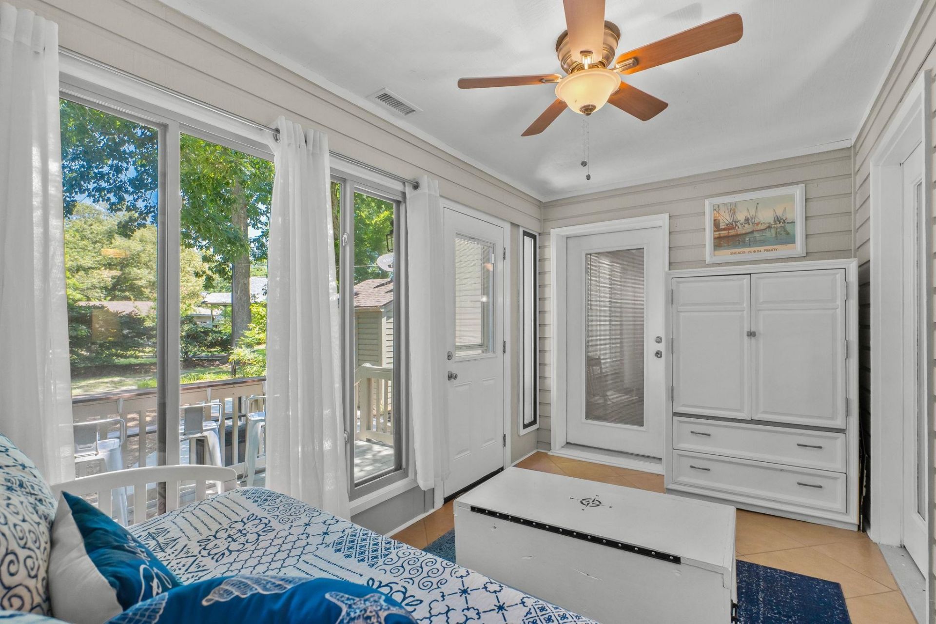 812 Villas Ct.  Photo 22