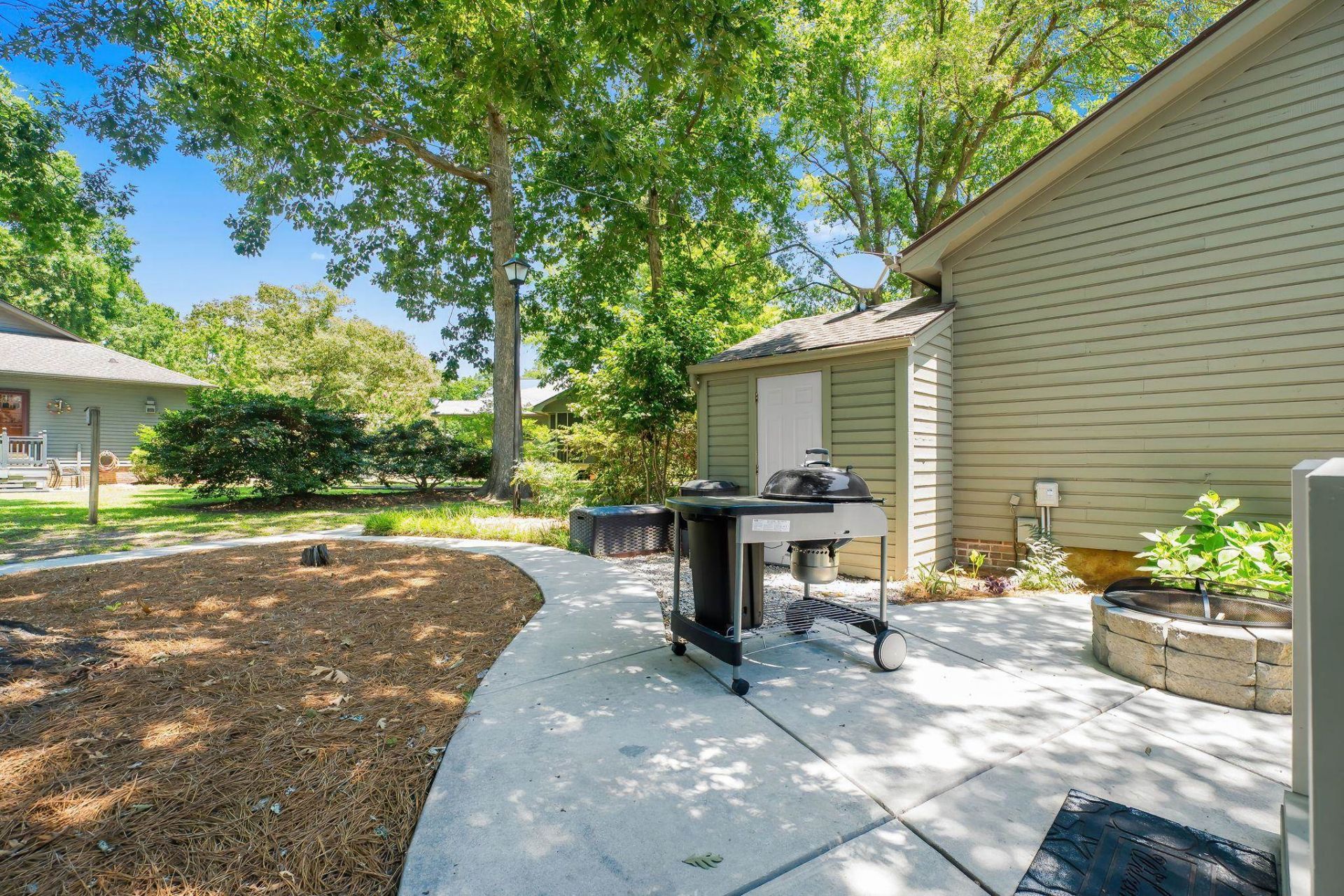 812 Villas Ct.  Photo 26