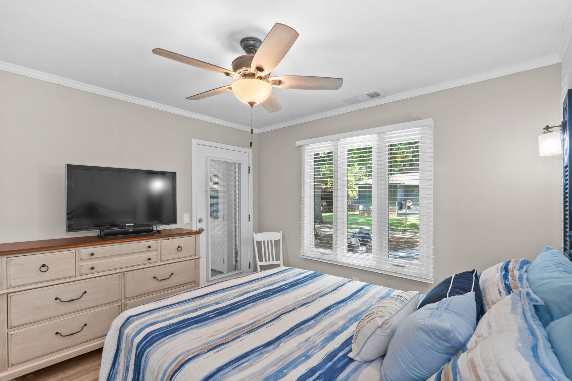 812 Villas Ct.  Photo 31