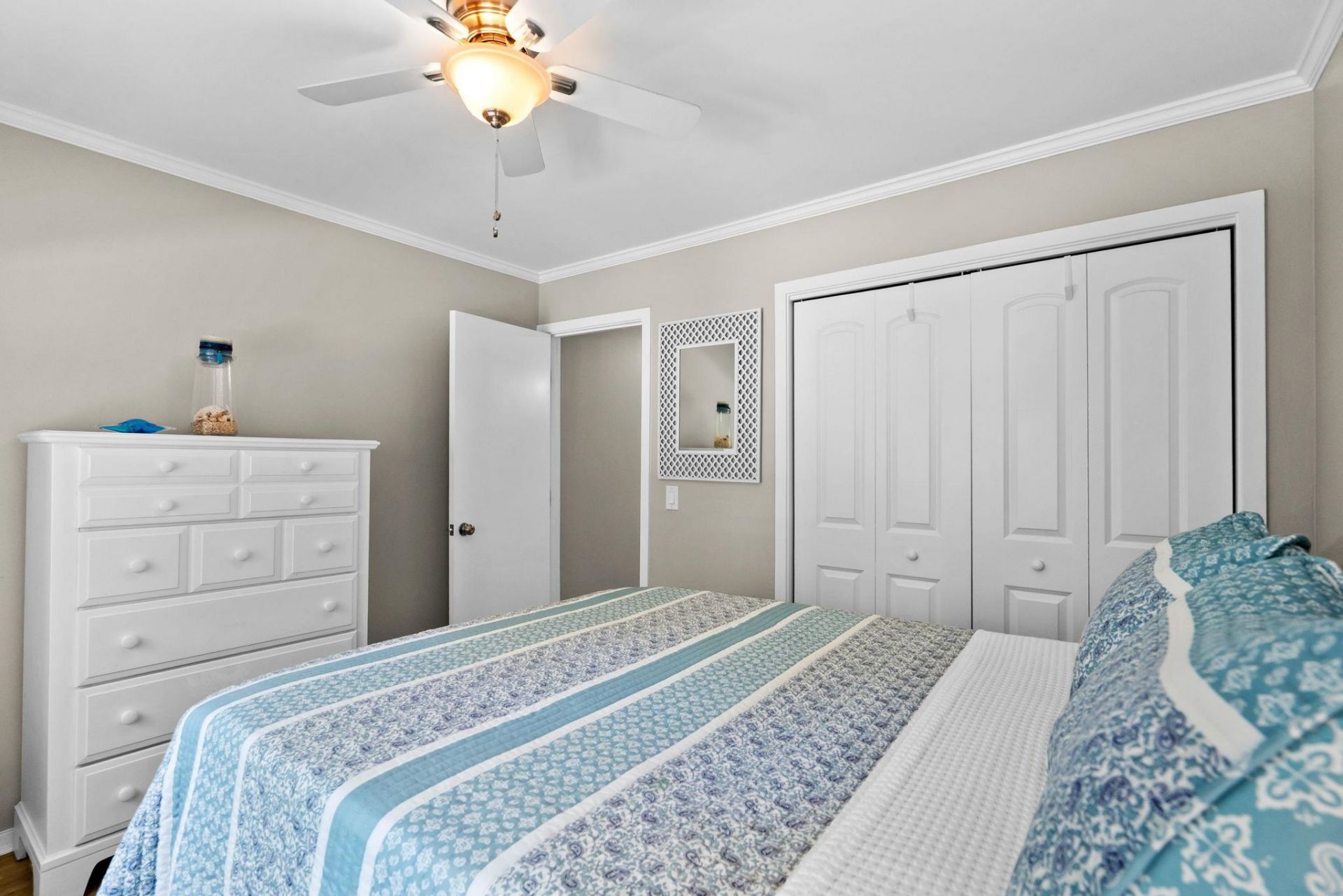 812 Villas Ct.  Photo 35