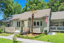 812 Villas Ct.  photo 4
