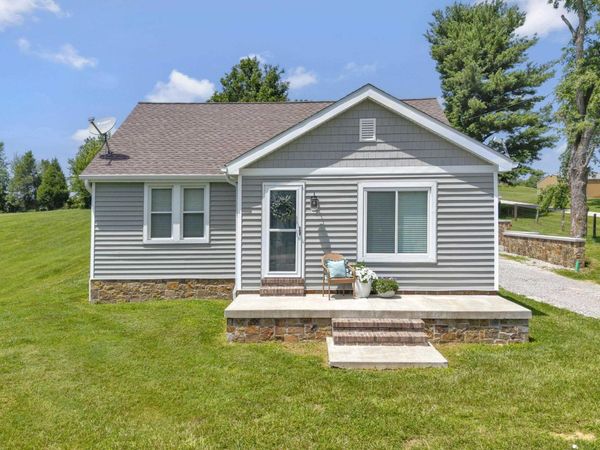 8733 New Harmony Road, Evansville, IN 47720