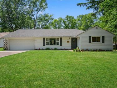468 Karl Drive, Richmond Heights, OH 44143