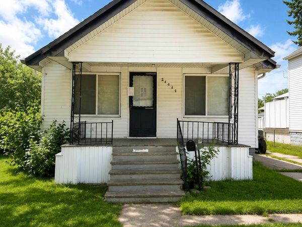 22751 Melrose Avenue, Eastpointe, MI 48021