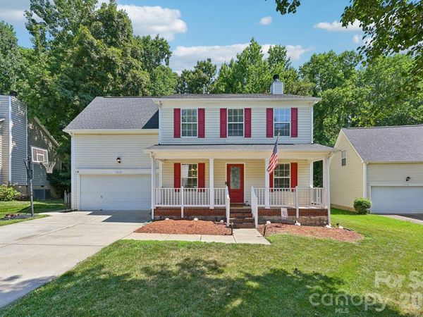 9338 Golden Pond Drive, Charlotte, NC 28269