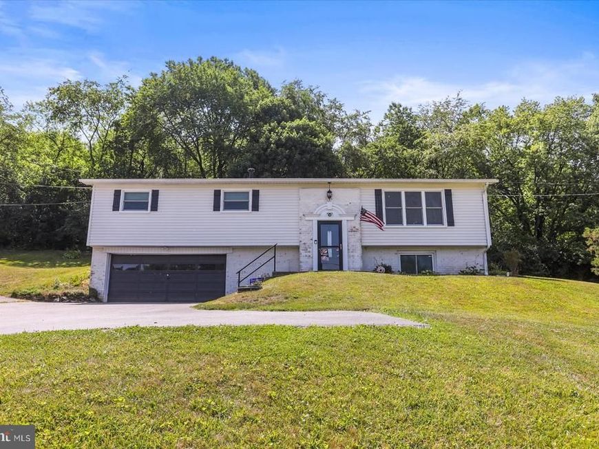 3175 W College Avenue, York, PA 17408 Main Photo