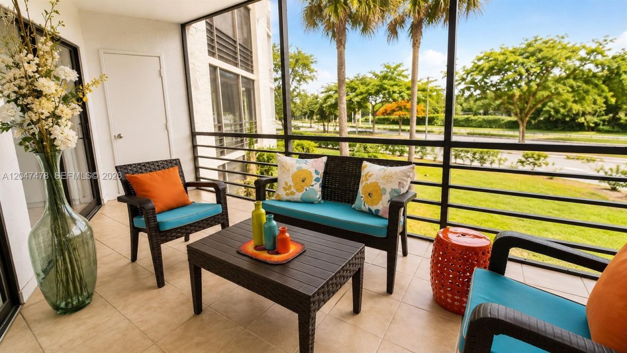 6655 W Broward Blvd , Unit 206, Plantation, FL 33317 Photo
