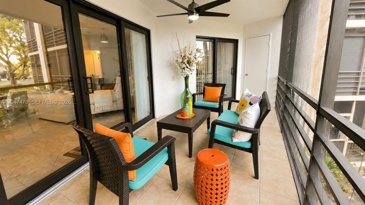 6655 W Broward Blvd , Unit 206, Plantation, FL 33317 Photo