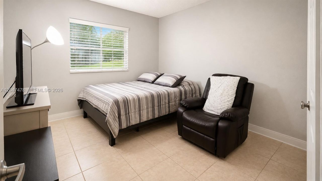 6655 W Broward Blvd , Unit 206, Plantation, FL 33317 Photo