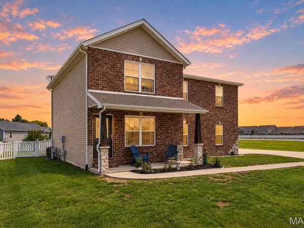10009 PATRIOT Drive, Breese, IL 62230