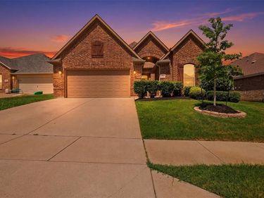 5217 Cross Plains Court, Fort Worth, TX 76126