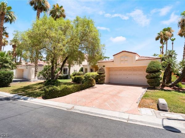 5216 Painted Lakes Way, Las Vegas, NV 89149