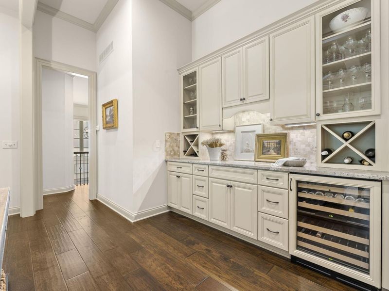 5455 Via Alvito Drive, Westerville, OH 43082 Photo 9