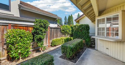 2721 Courtside Dr, Roseville, CA 95661 Photo