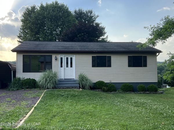 320 Highland Avenue, Trucksville, PA 18708