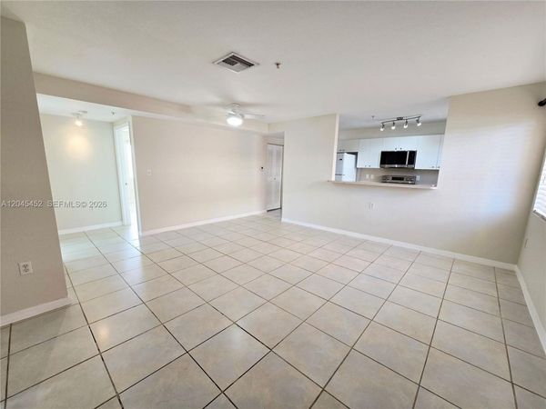 1627 NW 18th St , Unit 201, Miami, FL 33125