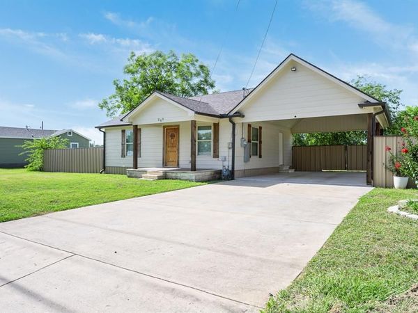 205 SW 11th Street , Mineral Wells, TX 76067