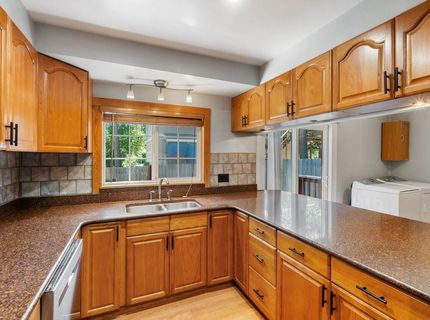 10136 Sierra Avenue, Truckee, CA 96161 Photo