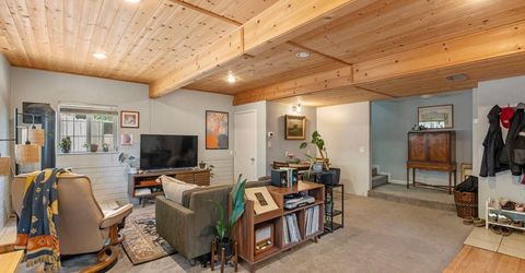 10136 Sierra Avenue, Truckee, CA 96161 Photo