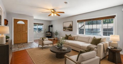 10136 Sierra Avenue, Truckee, CA 96161 Photo