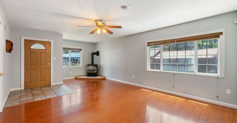 10136 Sierra Avenue, Truckee, CA 96161 Photo