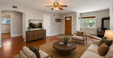 10136 Sierra Avenue, Truckee, CA 96161 Photo