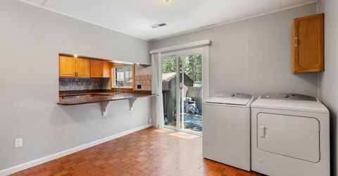 10136 Sierra Avenue, Truckee, CA 96161 Photo