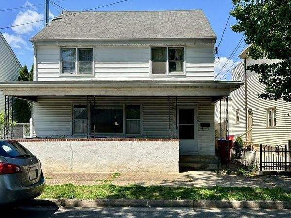 727 CEDAR STREET , BRISTOL, PA 19007