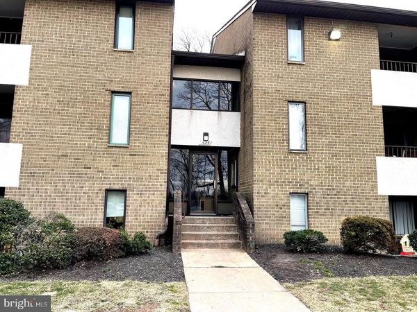 527 FLORIDA AVENUE, Unit 103, HERNDON, VA 20170