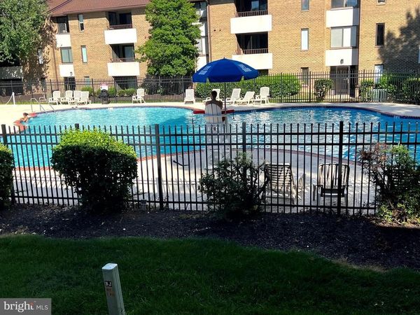 527 FLORIDA AVENUE, Unit 103, HERNDON, VA 20170