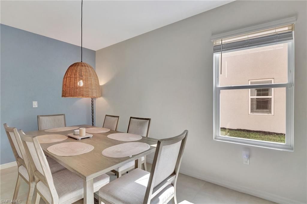 15489 Wildflower Cir, Naples, FL 34119 Photo