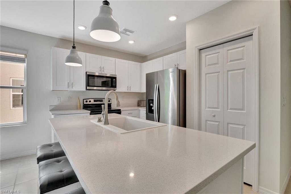 15489 Wildflower Cir, Naples, FL 34119 Photo
