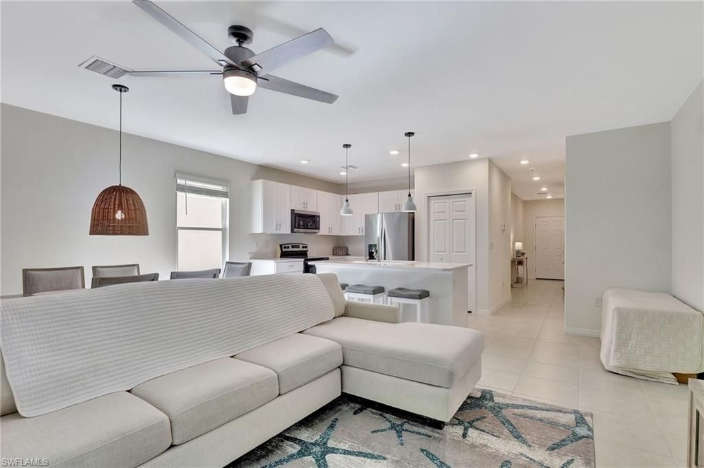 15489 Wildflower Cir, Naples, FL 34119 Photo