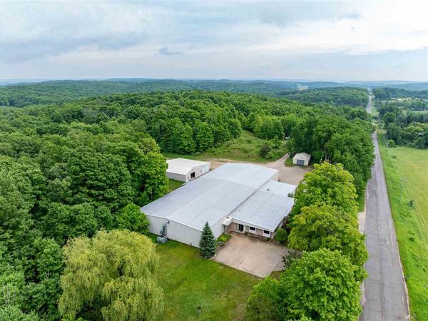 3166 Muckle Road, Central Lake, MI 49622
