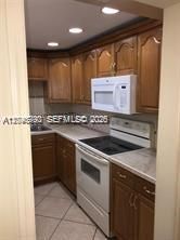 9301 SW 92nd Ave , Unit A211, Miami, FL 33176 Photo