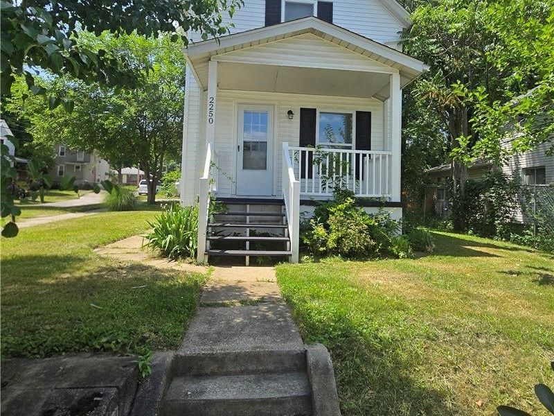 2250 4th Street SW, Akron, OH 44314 Photo 2