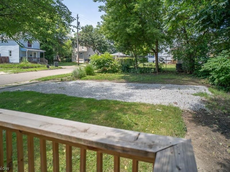2250 4th Street SW, Akron, OH 44314 Photo 20