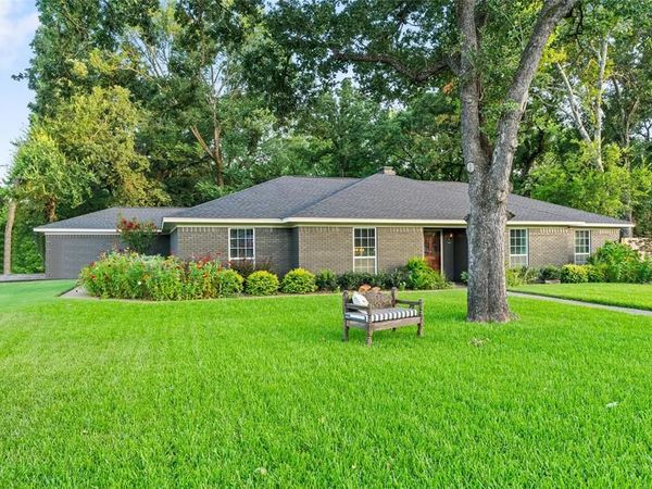 1401 Bowie Circle, Corsicana, TX 75110
