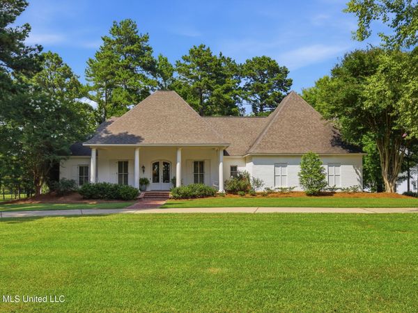 118 Livingston Drive , Madison, MS 39110