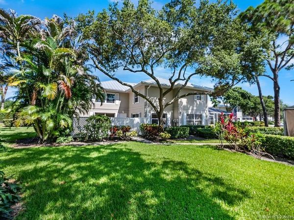 2905 SW Lakemont Place , Unit 2905, Palm City, FL 34990