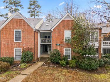 1001 Kingswood Drive, Unit J, Chapel Hill, NC 27517