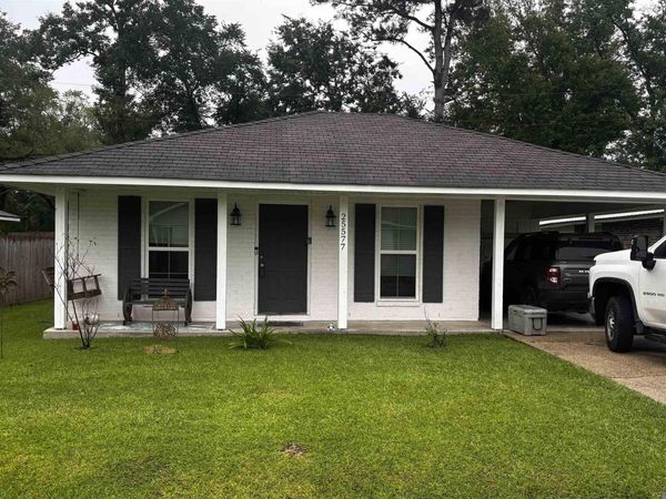 25577 Rosedown Dr, Denham Springs, LA 70726