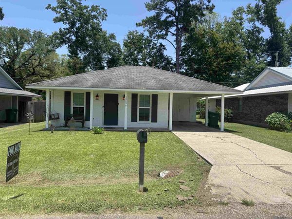 25577 Rosedown Dr, Denham Springs, LA 70726