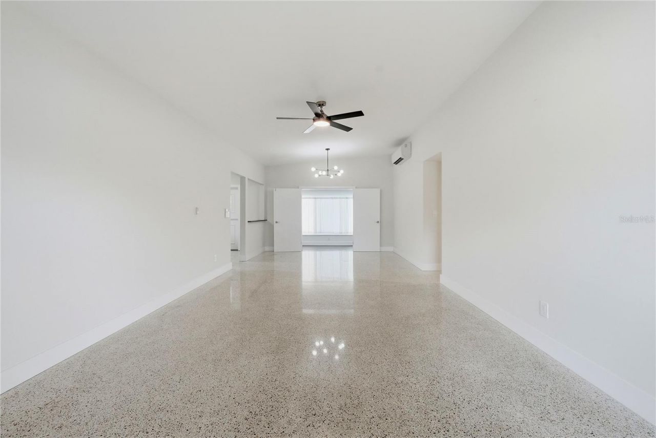 197 Overbrook Drive E, Largo, FL 33770 Photo