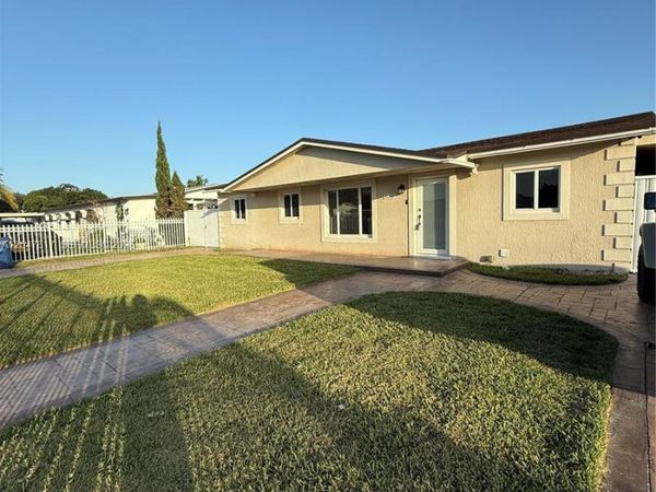 4172 NW 201st St , Unit 1, Miami Gardens, FL 33055