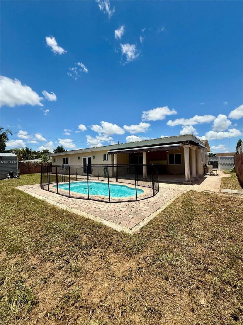 4172 NW 201st St , Unit 1, Miami Gardens, FL 33055 Photo
