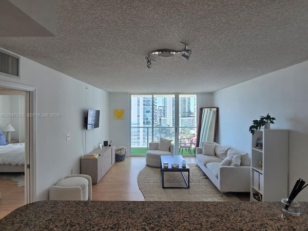 Unit 1005, Miami, FL 33131