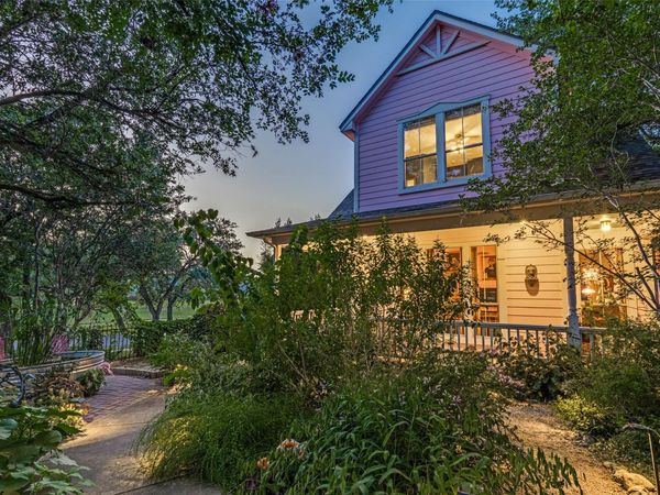 1754 N Bishop ST, San Marcos, TX 78666