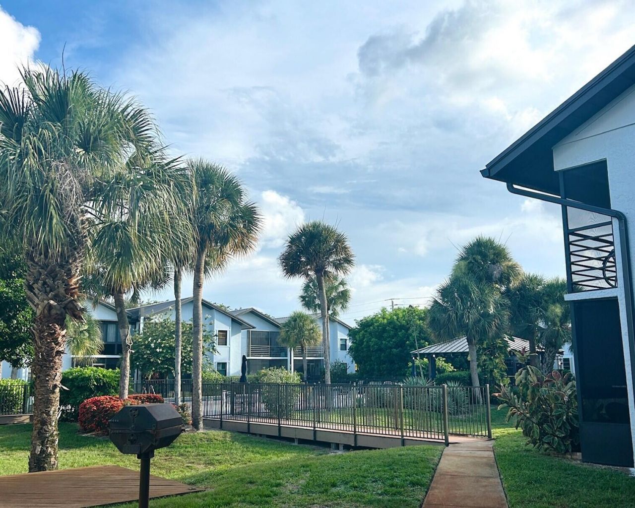 1811 SW Palm City Road, Unit A602, Stuart, FL 34994 Photo