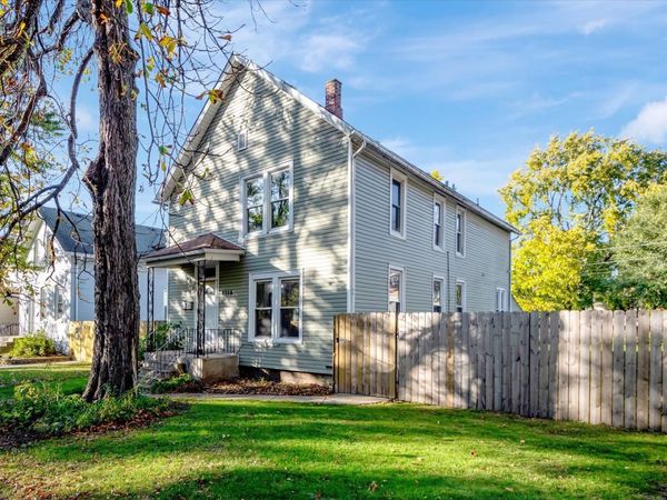 2718 Union Street , Blue Island, IL 60406